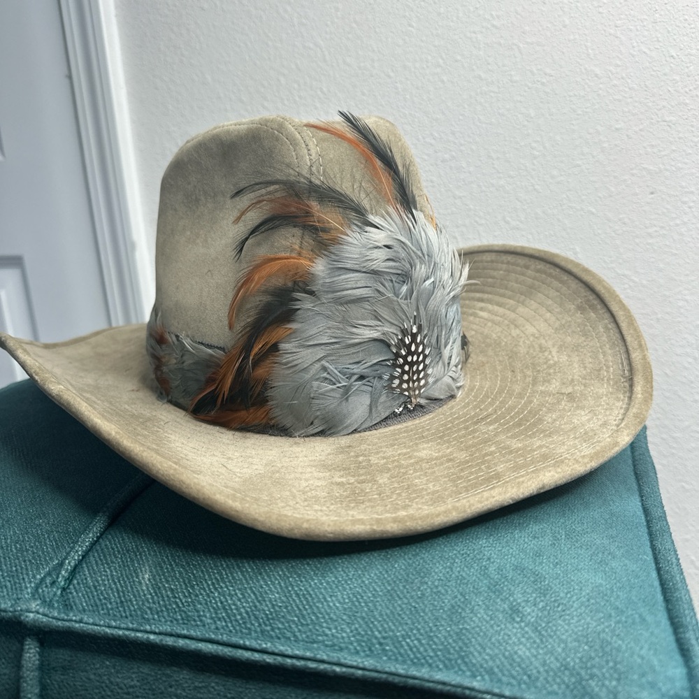 Newport Tan Suede Feather Western Hat